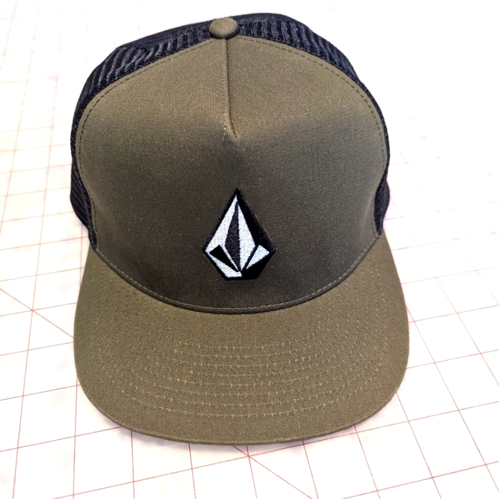 Volcom Snap Back Trucker Hat Flat Brim